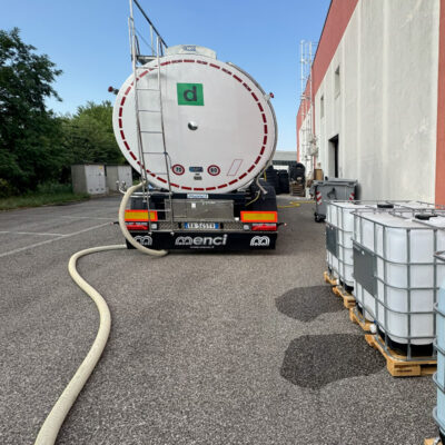 noleggio-autobotte-acqua-cisterne-serbatoi-marangon-autotrasporti-8