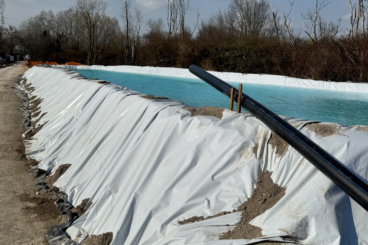 Trasporto acqua per cantieri stradali - Autotrasporti Marangon